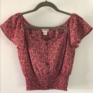 Monteau Ribbed Cropped Red Floral Top. Juniors S.